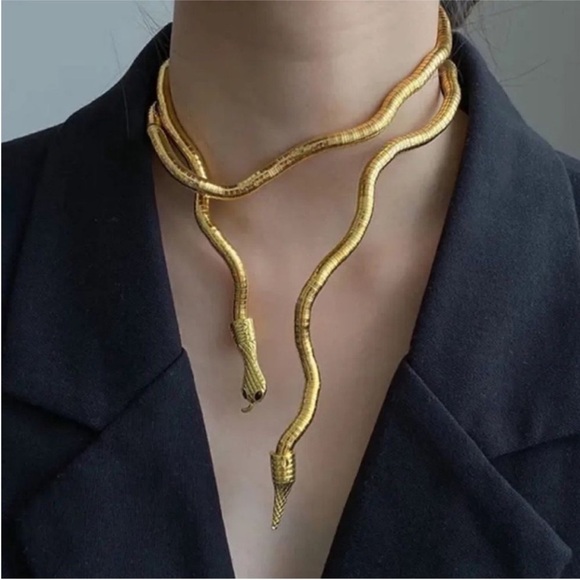 Anthropologie Jewelry - Flexible multi purpose serpenti Gold Snake Necklace